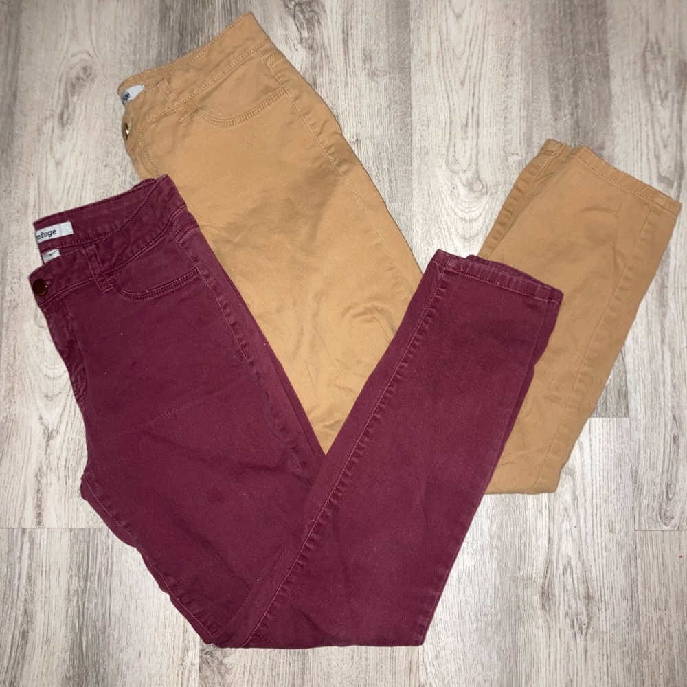 2 pairs of skinny jeans